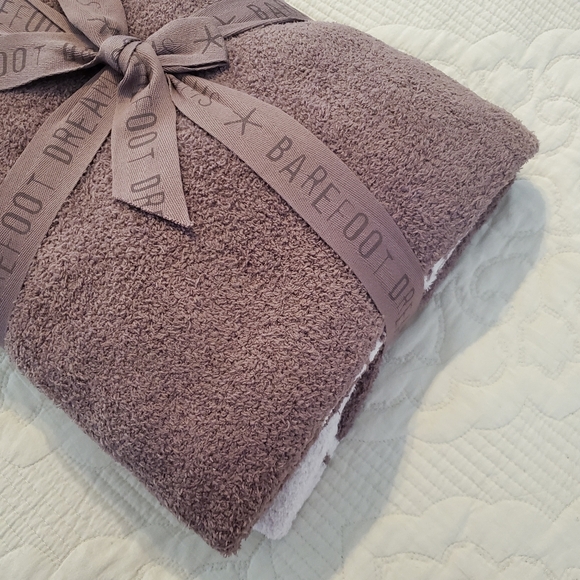 Barefoot Dreams CozyChic Varigated Multi Stripe Blanket Throw NEW Purple - Picture 2 of 8